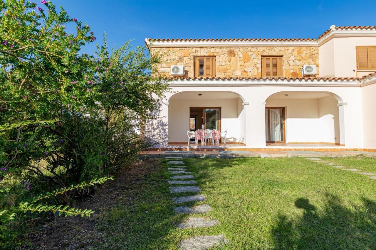 Appartamento Trilocale Vicino Al Centro Di San Teodoro San Teodoro  Exterior photo